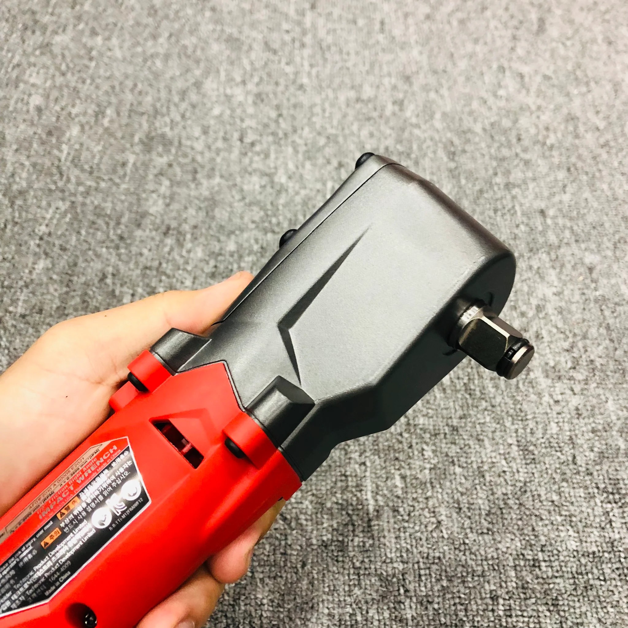 Milwaukee M12: Sức Mạnh Và Linh Hoạt - Đối Tác Đáng Tin Cậy Cho Công Việc Siết Bulong Góc Milwaukee M12: Sức Mạnh Và Linh Hoạt - Đối Tác Đáng Tin Cậy Cho Công Việc Siết Bulong Góc