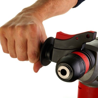 "Siêu Mạnh Mẽ và Di Động: Máy Khoan Búa Milwaukee M18 CHX-0 trong Tầm Tay Bạn "Siêu Mạnh Mẽ và Di Động: Máy Khoan Búa Milwaukee M18 CHX-0 trong Tầm Tay Bạn