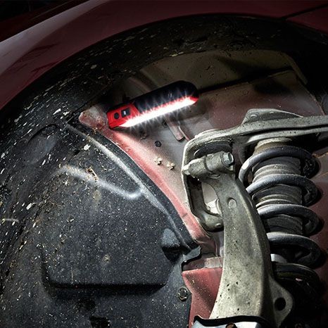 Sự Tiện Lợi trong Túi Áo: Đèn LED Bỏ Túi Milwaukee L4 FL-201 Đối Tác Di Động Sự Tiện Lợi trong Túi Áo: Đèn LED Bỏ Túi Milwaukee L4 FL-201 Đối Tác Di Động